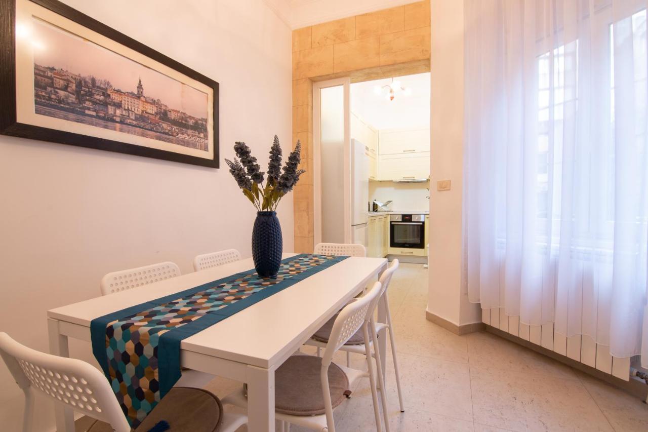 Sweet House Republic Apartment Beograd Bagian luar foto